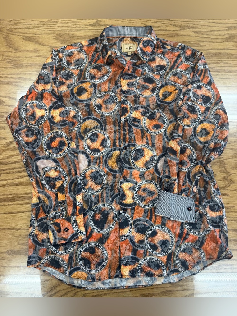 Cigar Couture Circle Print Tiger Pattern Long Sleeve Button Up Shirt XL - 23x29